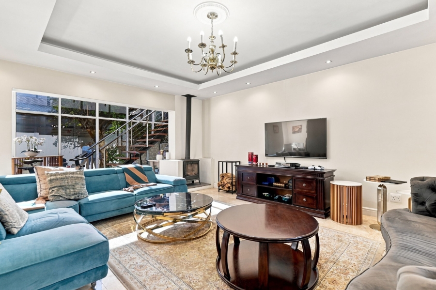6 Bedroom Property for Sale in Newlands Western Cape